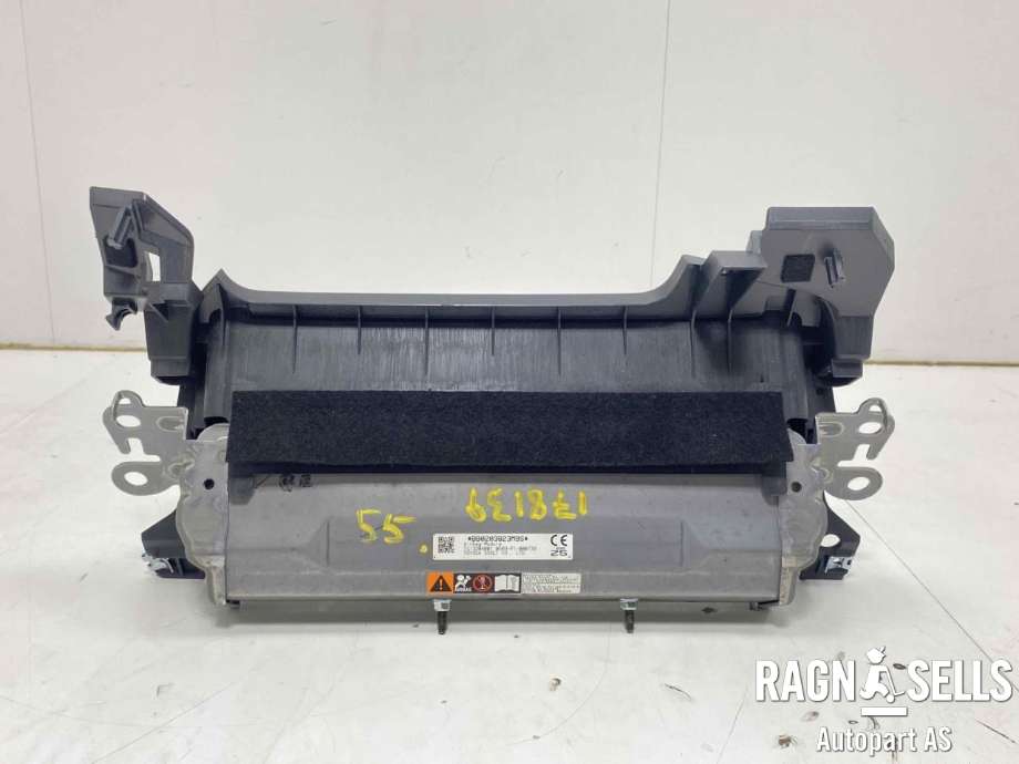 Airbag kne til Lexus RZ 2023-->>  (TG 13D04001 0589-P1-000739|)