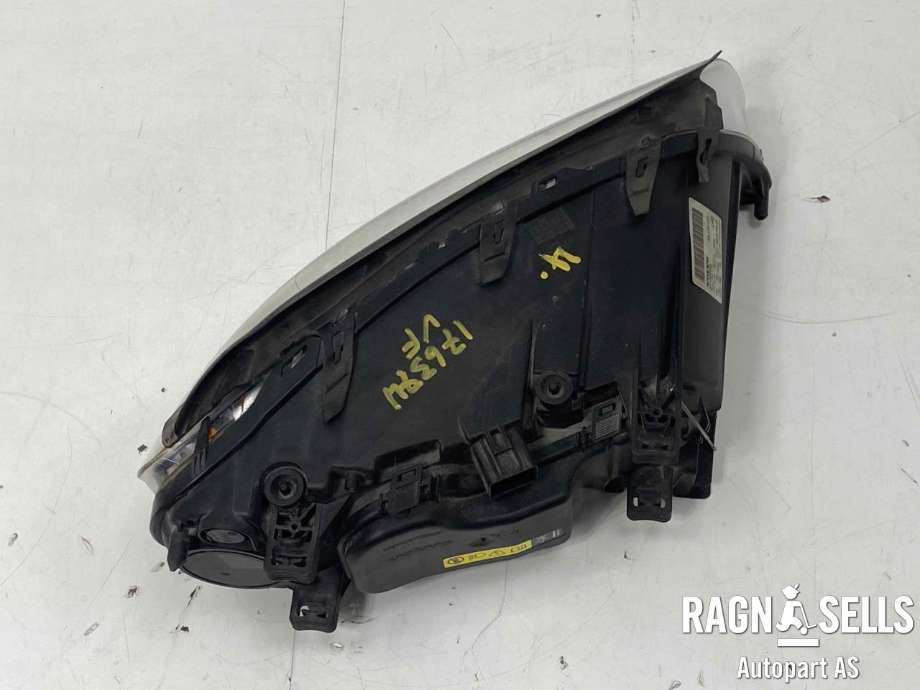 Frontlykt venstre xenon til Volvo V70 2007-2013 (Type III, Fase 1)  (30698574| 31446868|89901784|89034934|)