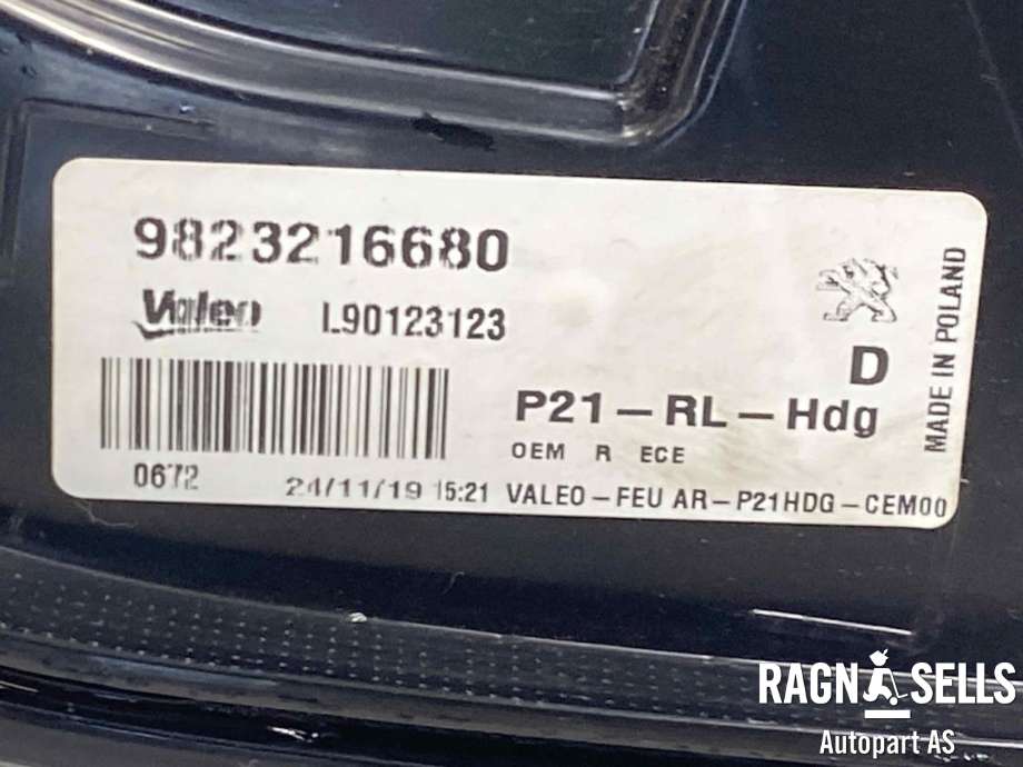 Baklykt høyre til Peugeot e-208 2019-->>  