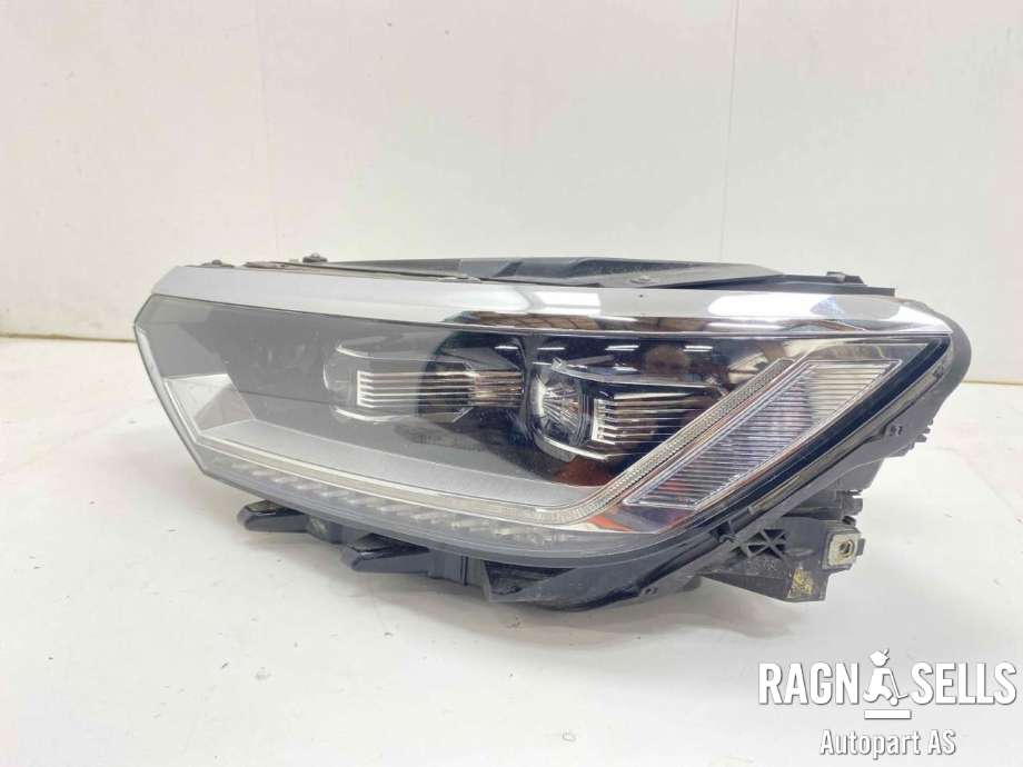 Frontlykt venstre full-LED til VW Passat 2015-2019 (Fase 1) (B8) (B8) (3G1 941 113 A|)