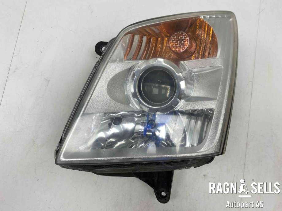 Frontlykt venstre halogen til Isuzu D-Max, 2007-2012 (Type I)  (8980800100)