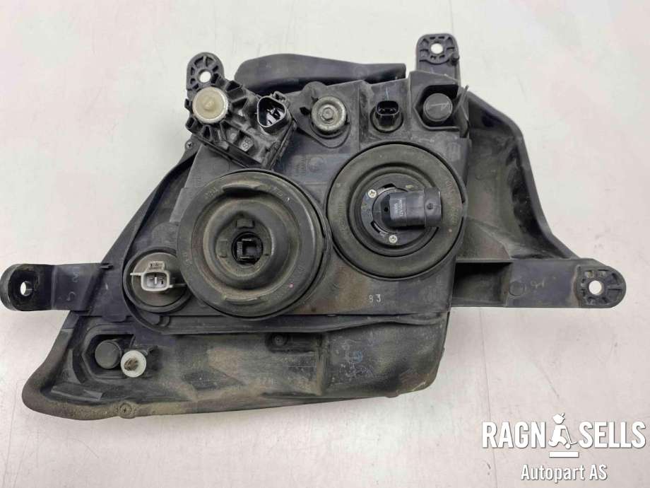 Frontlykt venstre halogen til Isuzu D-Max 2007-2012 (Type I)  (8980800100|)