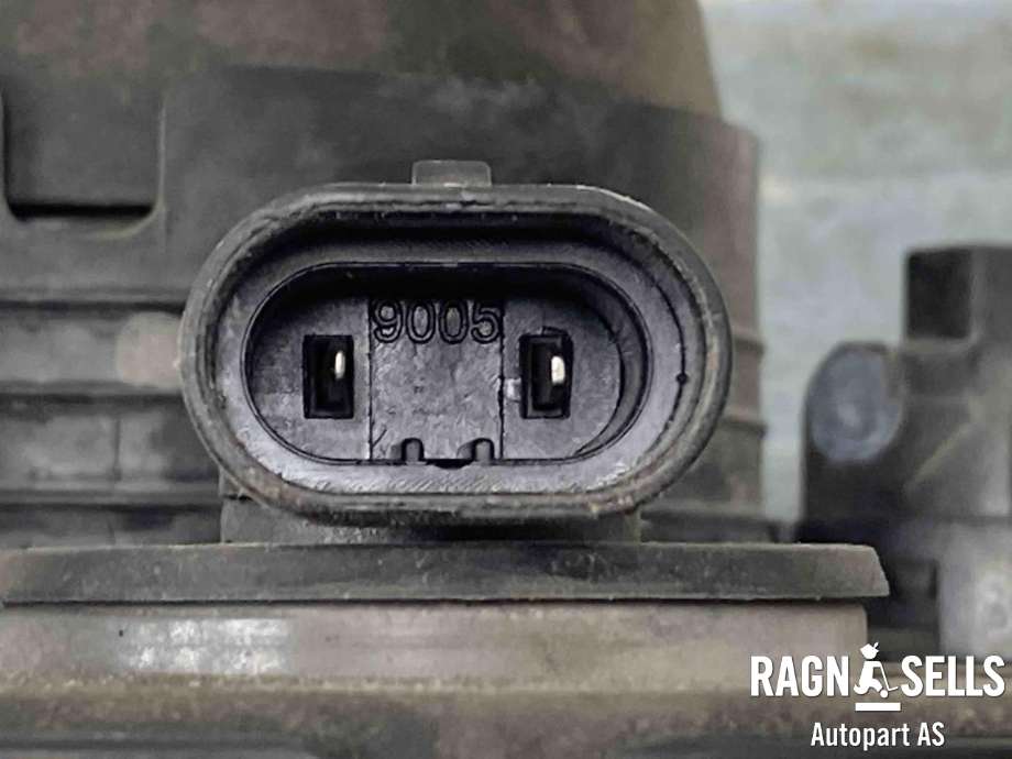 Frontlykt venstre halogen til Isuzu D-Max 2007-2012 (Type I)  (8980800100|)