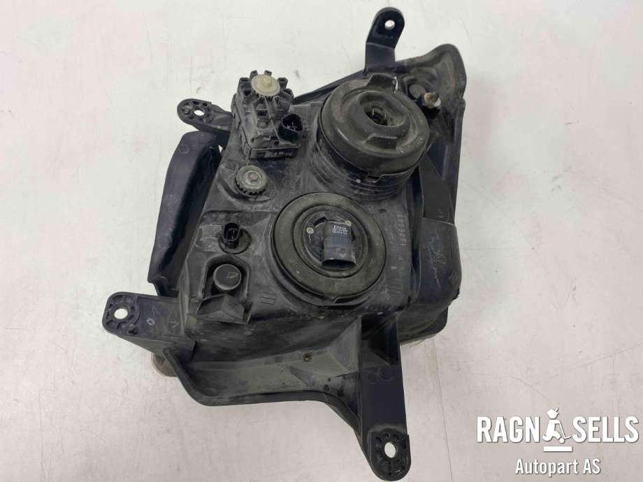 Frontlykt høyre halogen til Isuzu D-Max 2007-2012 (Type I)  (8980800090|)