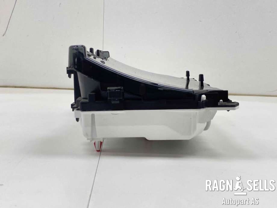 Instrumentpanel til Toyota Yaris Cross (SUV) 2021-->>