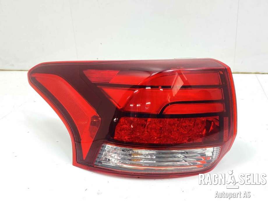 Baklykt venstre ytre til Mitsubishi Outlander, 2015-->> (Type III, Fase 2)  