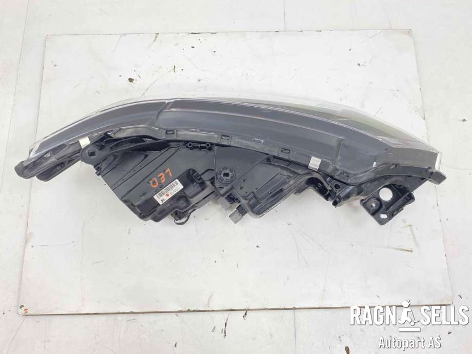 Frontlykt venstre full-LED til Mitsubishi Outlander 2015-->> (Type III, Fase 2)  