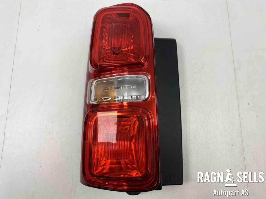 Baklykt venstre til Toyota Proace 2016-->> (Type II) (SU001A4081|)