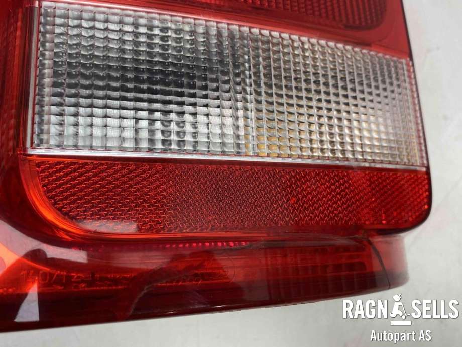Baklykt høyre til VW Amarok 2010-2016 (Type I, Fase 1)  (2H1 945 096 G|)