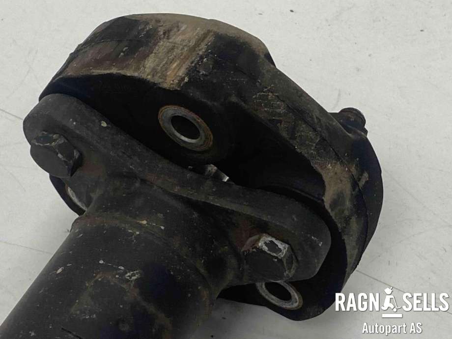 Mellomaksel til BMW 5-Serie 2010-2017 (F10/F11) (F10/F11) (7639214-01|26 10 8 693 400|)