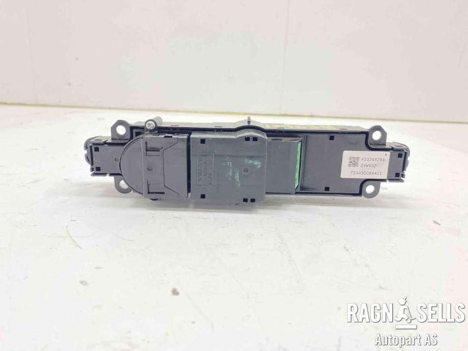 Bilstereo betjeningspanel til Volvo XC90 2015-2025 (Type II)  (31346789|)