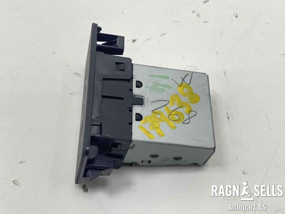 Dashbord diverse til Volvo XC90 2015-2025 (Type II)  (32375814|)