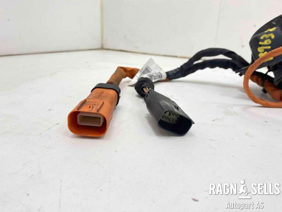 Batterilader inntak/luke til Volvo XC90 2015-2025 (Type II)  (32416636|)