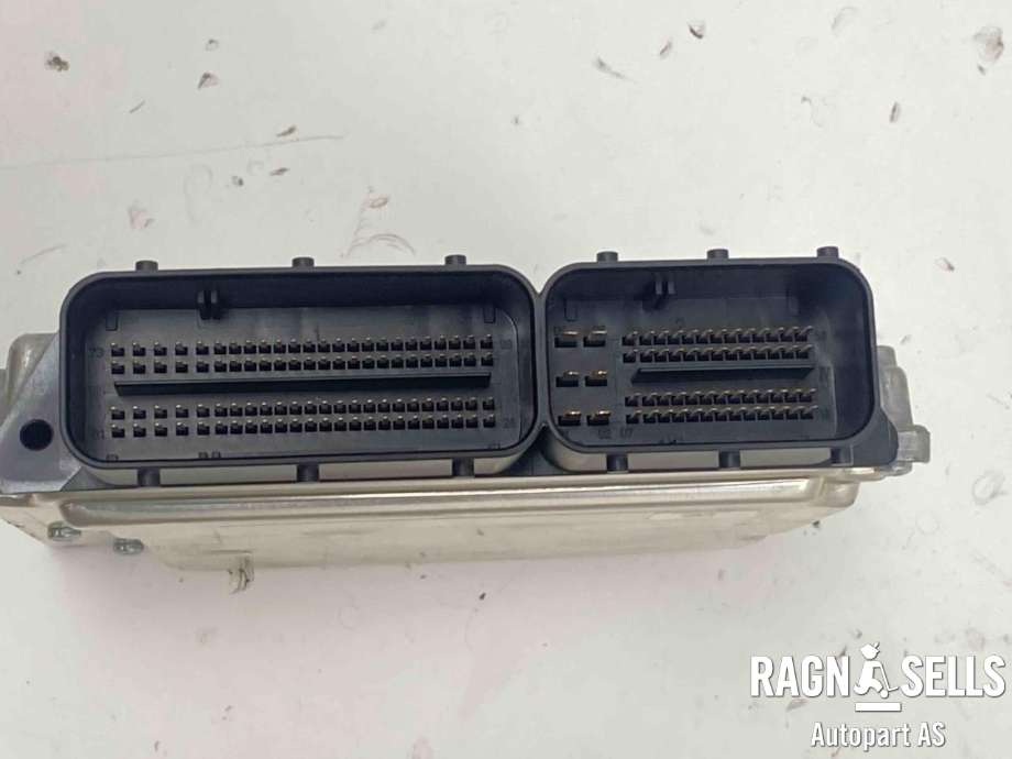 Styreenhet motor til BMW X1 2009-2015 (E84) (E84) (BOSCH|0 281 017 551|)