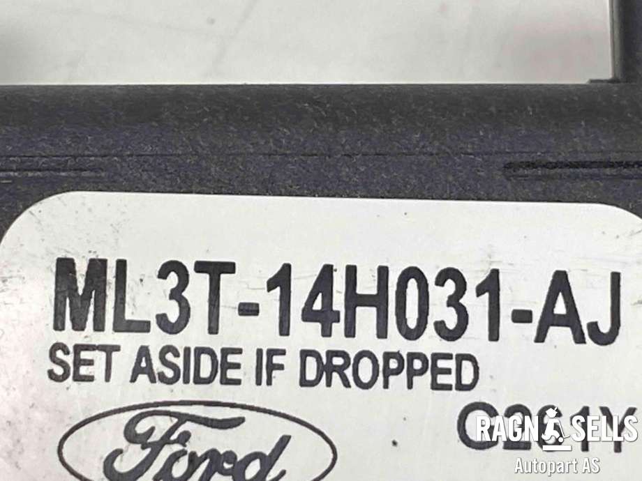 Sensor radar til Ford Mustang Mach-e 2020-->>  (ML3T 14H031 AJ|)