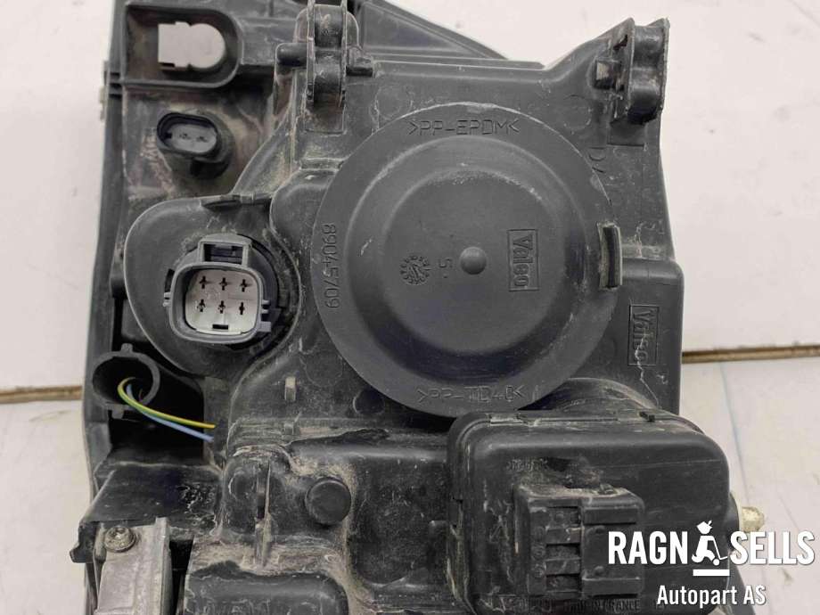 Frontlykt høyre xenon til Volvo XC90 2002-2006 (Type I, Fase 1)  (30698575|)