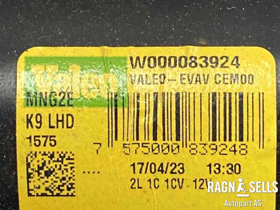 Viskermotor frontrute komplett m/overføring til Toyota Proace City 2020-->>  (VALEO|8511005060|851101A040|)