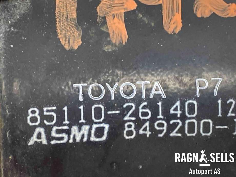 Viskermotor frontrute til Toyota Hiace 2001-2006 (Fase 2)  