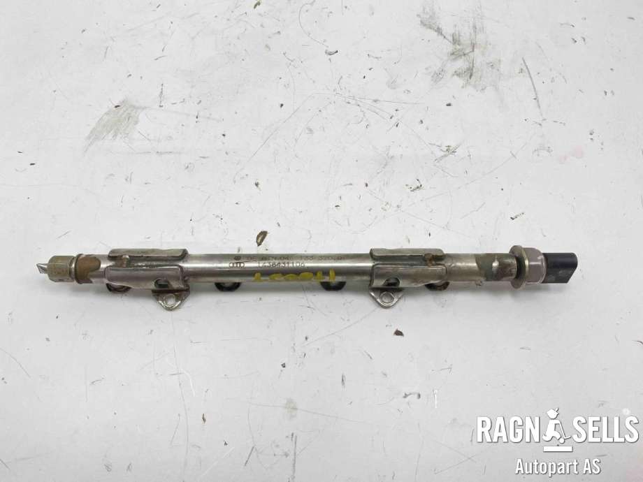 Dyseskinne (fuelrail) til VW Golf VII 2012-2017 (Fase 1)  (04E 133 320 D|)