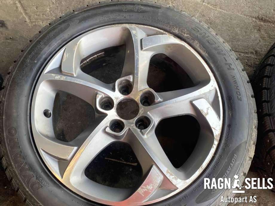 Hjulsett aluminium vinter til Peugeot 508 2011-2014 (Type I, Fase 1) (CONTINENTAL|5X108/ET46/65.1|215/55R17|)