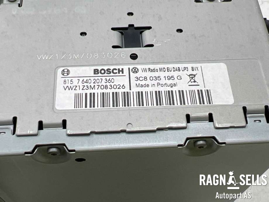 Bilstereo navigasjon skjerm til VW Tiguan 2011-2016 (Type I, Fase 2)  (BOSCH|3C8035195G|)