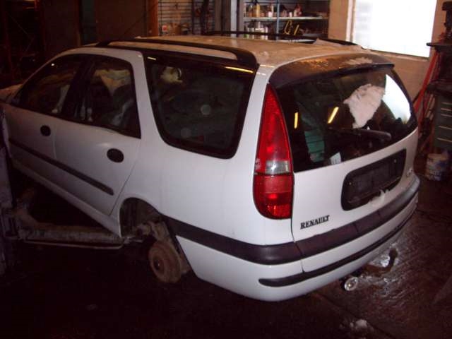 Renault Laguna 1994-1998 (Type I, Fase 1) , Motorkode: 4 CYL INSP, Girkassekode: 