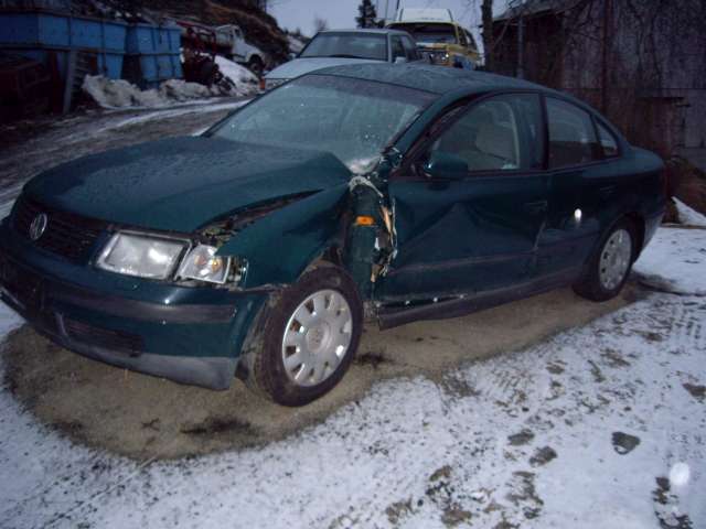 VW Passat 1997-2000 (B5,3B) (B5,3B), Motorkode: 4 CYL INSP, Girkassekode: 