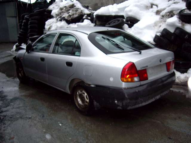 Mitsubishi Carisma 1996-1999 (Fase 1) , Motorkode: 4 CYL INSP, Girkassekode: 