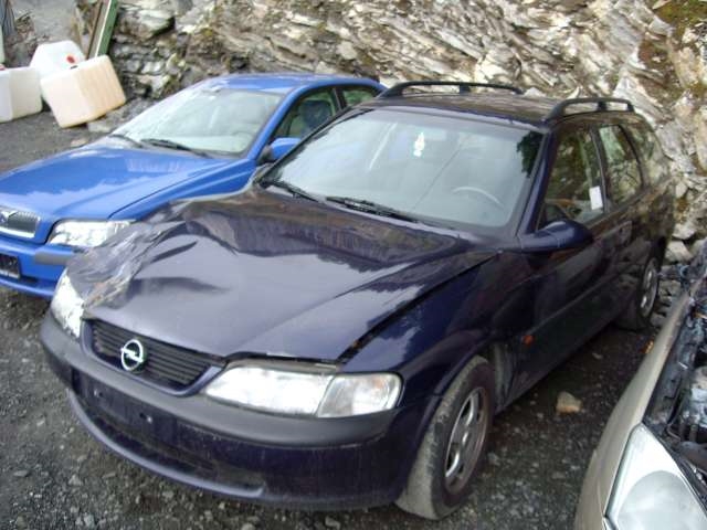 Opel Vectra B 1996-2001 , Motorkode: 4 CYL INSP, Girkassekode: 