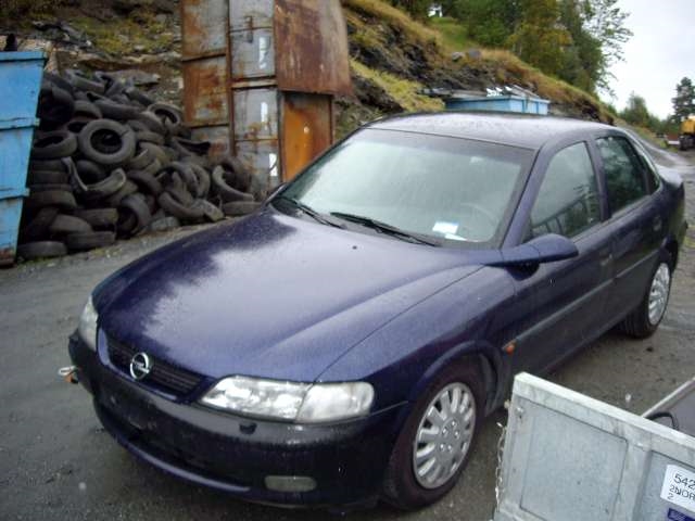 Opel Vectra B 1996-2001 , Motorkode: 4 CYL INSP, Girkassekode: 
