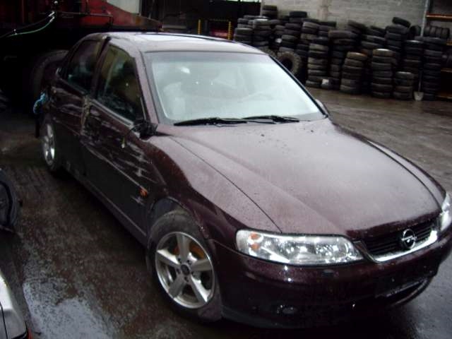 Opel Vectra B 1996-2001 , Motorkode: 4 CYL INSP, Girkassekode: 