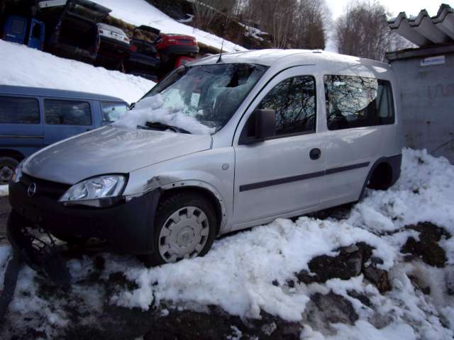Opel Combo C 2002-2011 , Motorkode: 4 CYL DIES, Girkassekode: