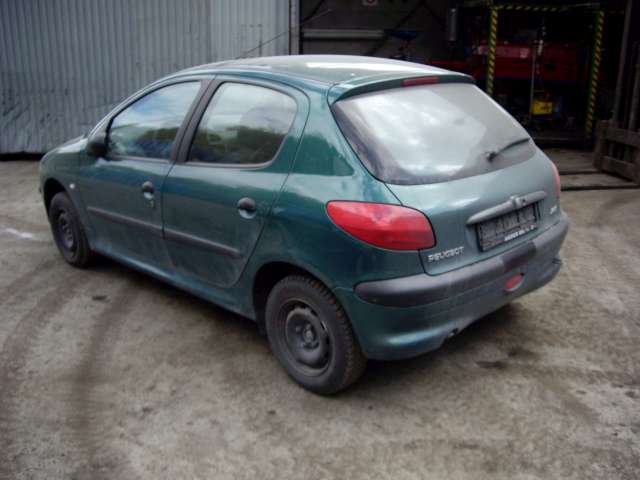Peugeot 206 1998-2007 , Motorkode: BENSIN, Girkassekode: 