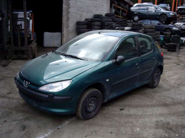 Peugeot 206 1998-2007 , Motorkode: BENSIN, Girkassekode: 