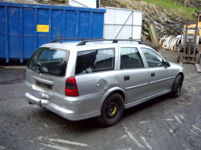 Opel Vectra B 1996-2001 , Motorkode: 4 CYL INSP, Girkassekode: 