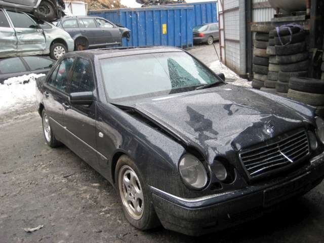 Mercedes E-Klasse 1995-2000 (Fase 1) (W210) (W210), Motorkode: 4 CYL INSP, Girkassekode: 