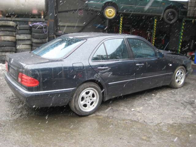 Mercedes E-Klasse 1995-2000 (Fase 1) (W210) (W210), Motorkode: 4 CYL INSP, Girkassekode: 