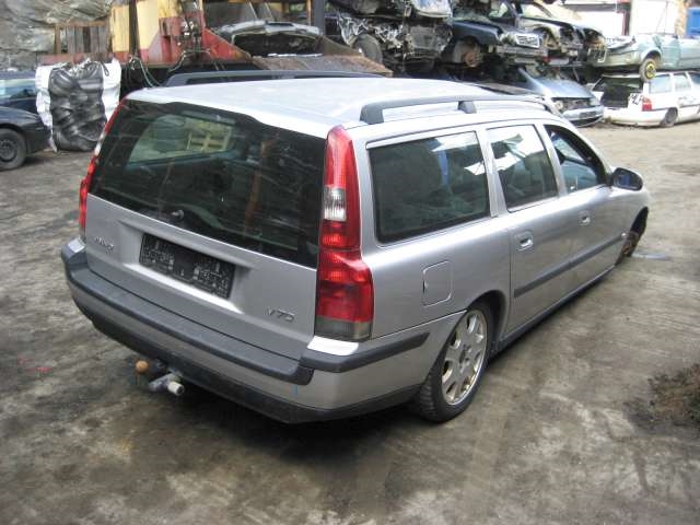 Volvo V70 2000-2004 (Type II, Fase 1) , Motorkode: 5 CYL DIES, Girkassekode: