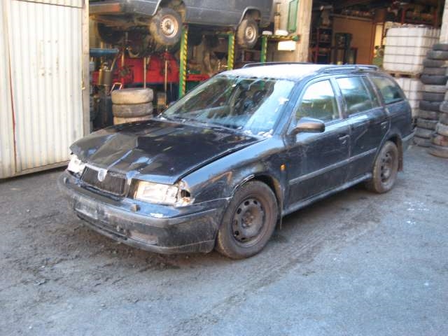 Škoda Octavia 1997-2000 (Type I, Fase 1) , Motorkode: 4 CYL INSP, Girkassekode: