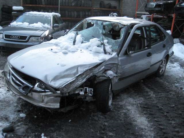 Saab 9-3 1998-2002 (Type I) , Motorkode: 4 CYL INSP, Girkassekode: