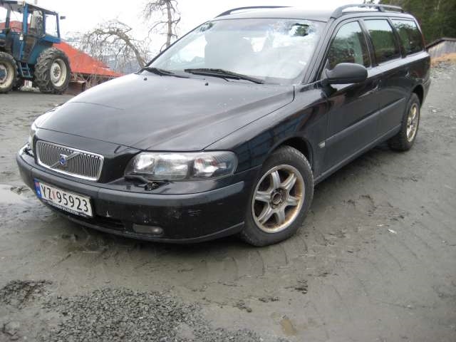 Volvo V70 2000-2004 (Type II, Fase 1) , Motorkode: 5 CYL DIES, Girkassekode: