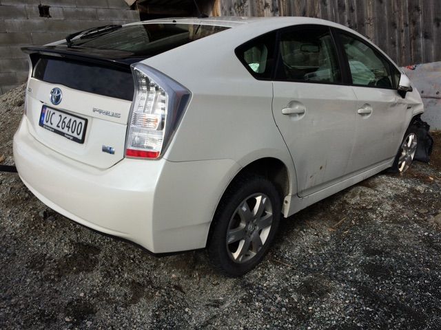 Toyota Prius 2009-2016 (Type III) (COMBI) (COMBI), Motorkode: 4 CYL INSP, Girkassekode: 