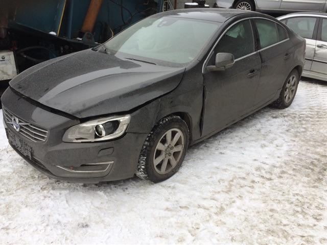Volvo S60 2014-2019 (Type II, Fase 2) , Motorkode: 4 CYL DIES, Girkassekode: 