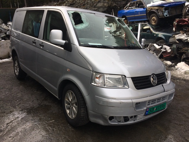 VW Transporter / Caravelle 2003-2009 (Fase 1) (T5) (T5), Motorkode: 5 CYL DIES, Girkassekode: 