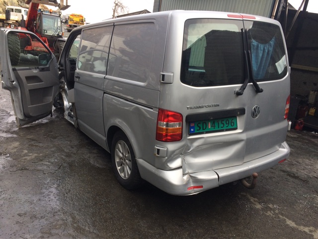 VW Transporter / Caravelle 2003-2009 (Fase 1) (T5) (T5), Motorkode: 5 CYL DIES, Girkassekode: 