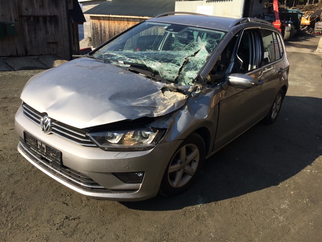 VW Golf Sportsvan 2014-2018 , Motorkode: 4 CYL DIES, Girkassekode: QSD