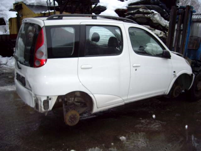 Toyota Yaris Verso 1999-2007 , Motorkode: 4 CYL INSP, Girkassekode: 