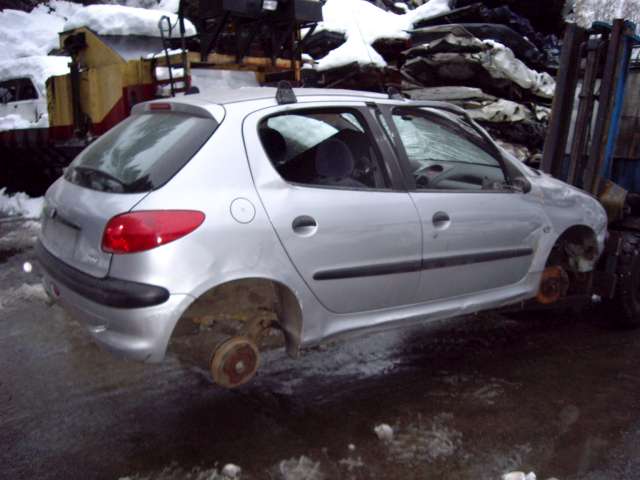 Peugeot 206 1998-2007 , Motorkode: 4 CYL INSP, Girkassekode: 