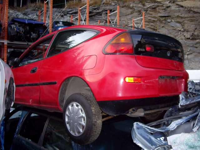 Mazda 323F 1995-1998 , Motorkode: 4 CYL INSP, Girkassekode: 