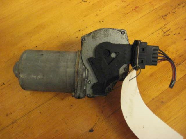 Viskermotor frontrute til Ford Puma 1998-2002 (VALEO|)